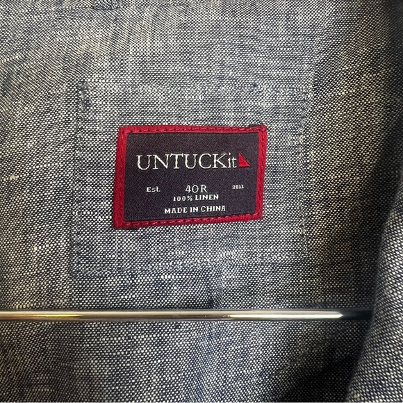 Untuckit blue linen blazer size 40R - Picture 3 of 7